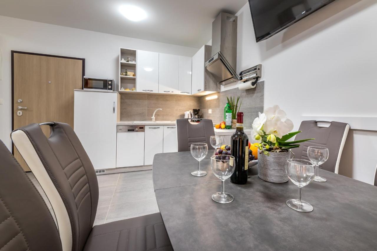 Apartment Lana Baška Exteriör bild