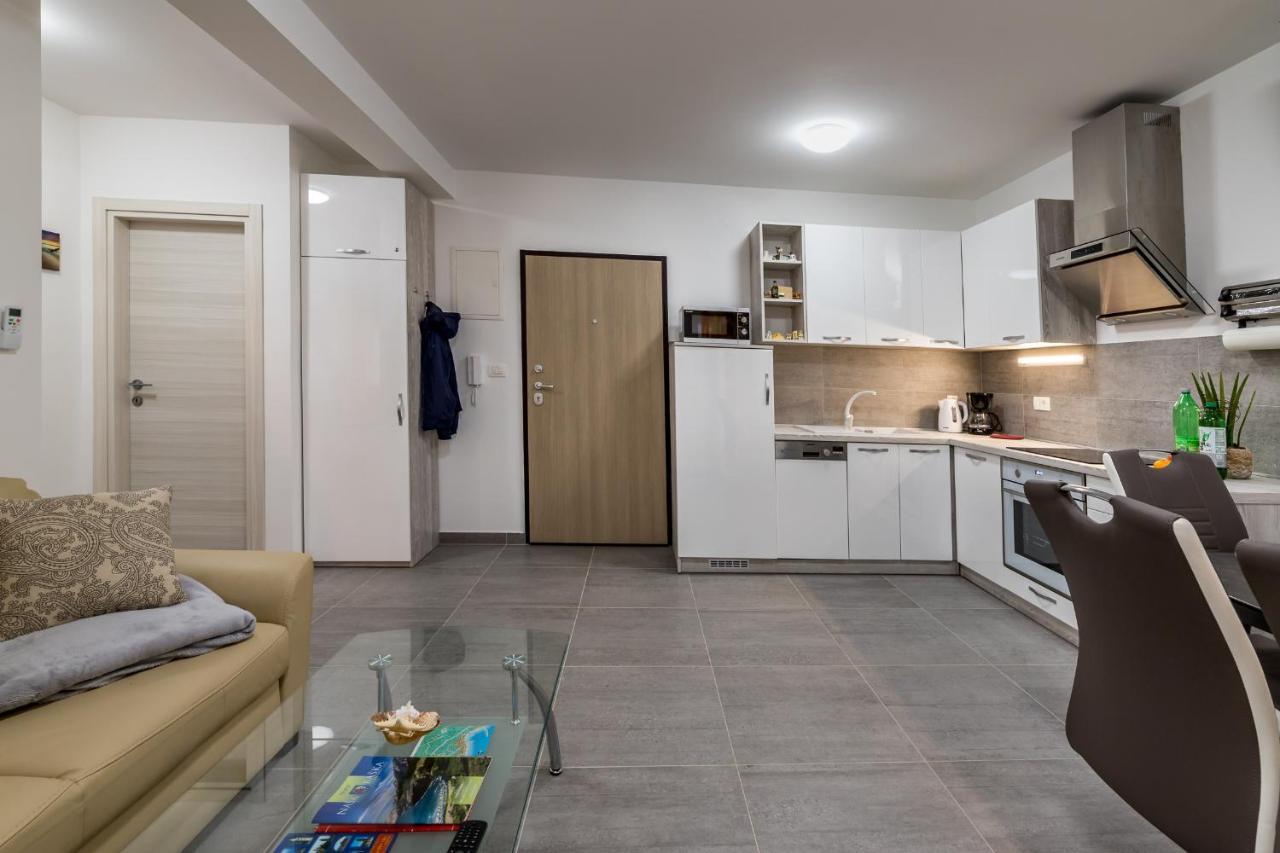 Apartment Lana Baška Exteriör bild