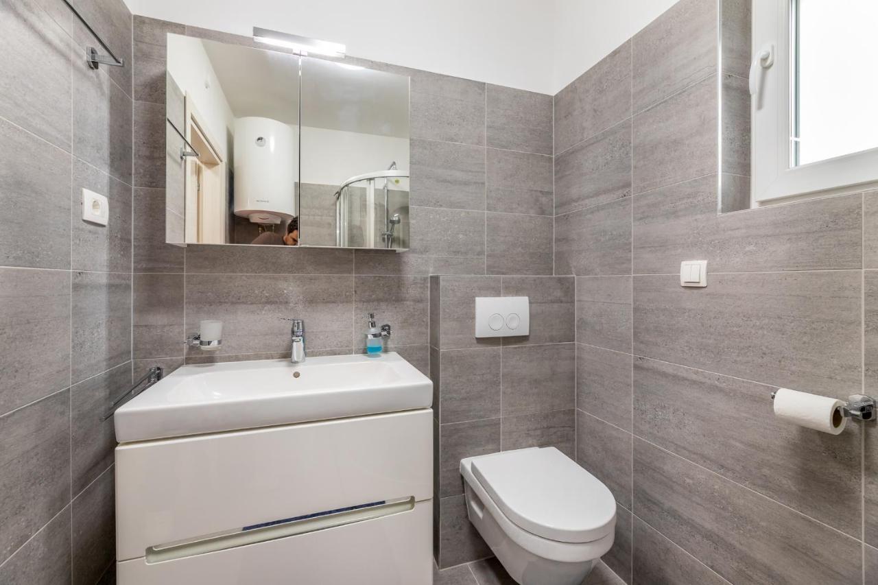 Apartment Lana Baška Exteriör bild